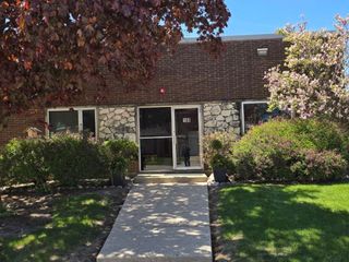 188 Seegers Avenue, Elk Grove Village, IL 60007
