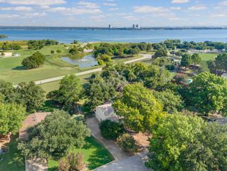 914 Hummingbird Trail, Grapevine, TX 76051
