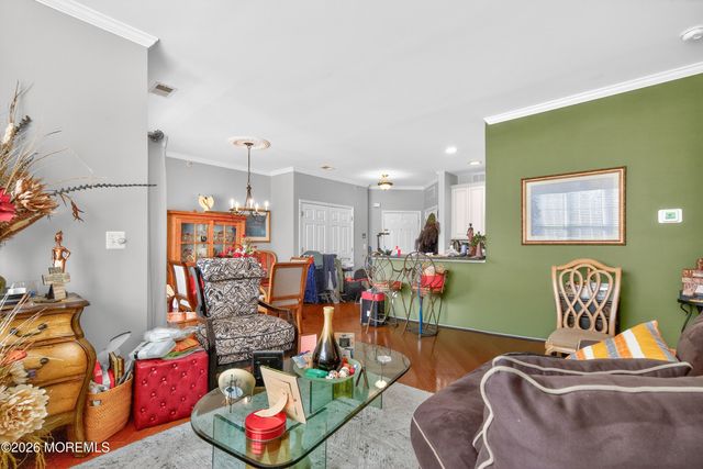 337 Sophee Lane, Lakewood, NJ 08701