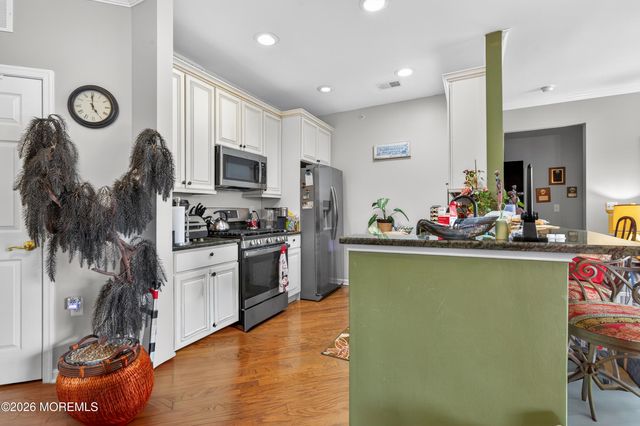 337 Sophee Lane, Lakewood, NJ 08701