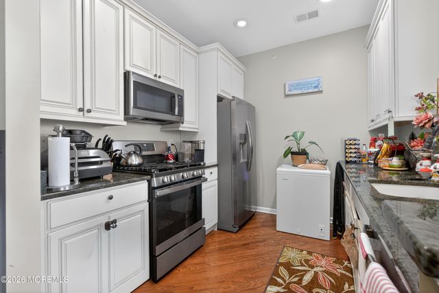 337 Sophee Lane, Lakewood, NJ 08701