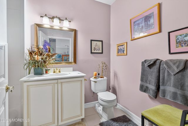 337 Sophee Lane, Lakewood, NJ 08701