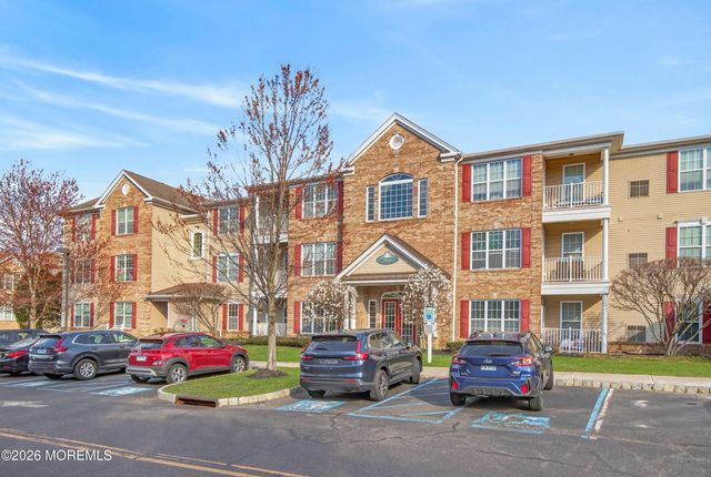 337 Sophee Lane, Lakewood, NJ 08701