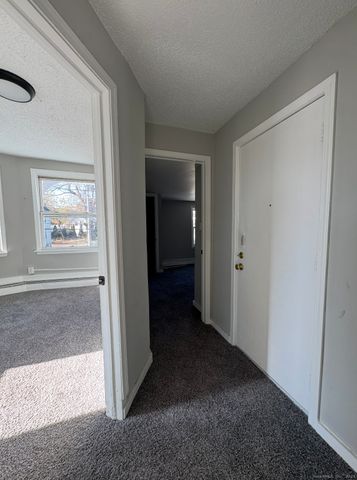 192 Shaw Street 2, New London, CT 06320