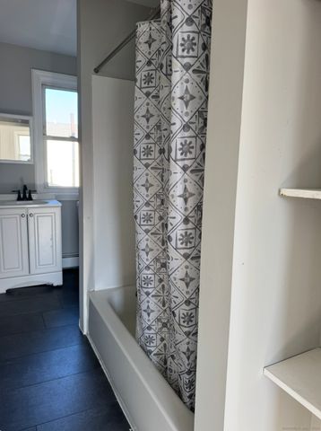 192 Shaw Street 2, New London, CT 06320