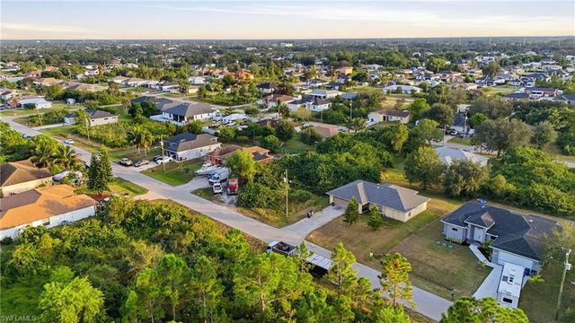 3729 15th ST W, Lehigh Acres, FL 33971