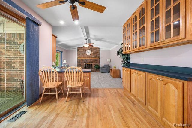 34230 Fonville Court, Livonia, MI 48152