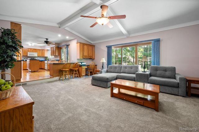 34230 Fonville Court, Livonia, MI 48152