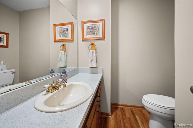 34230 Fonville Court, Livonia, MI 48152