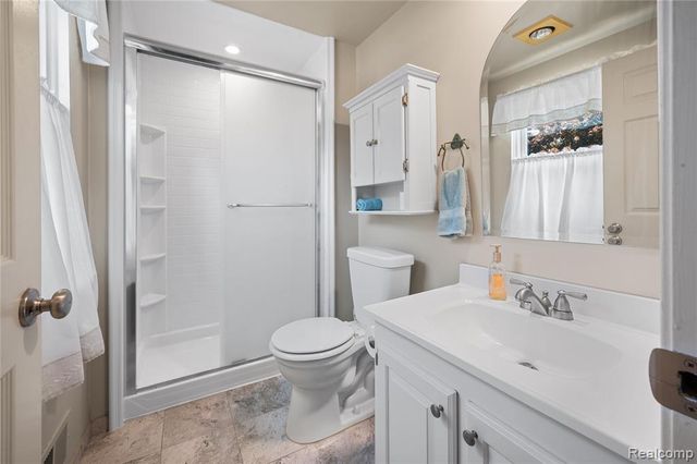 34230 Fonville Court, Livonia, MI 48152