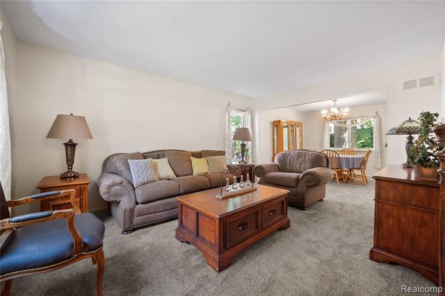 34230 Fonville Court, Livonia, MI 48152