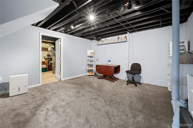 34230 Fonville Court, Livonia, MI 48152