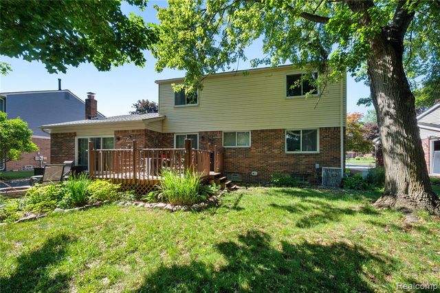 34230 Fonville Court, Livonia, MI 48152
