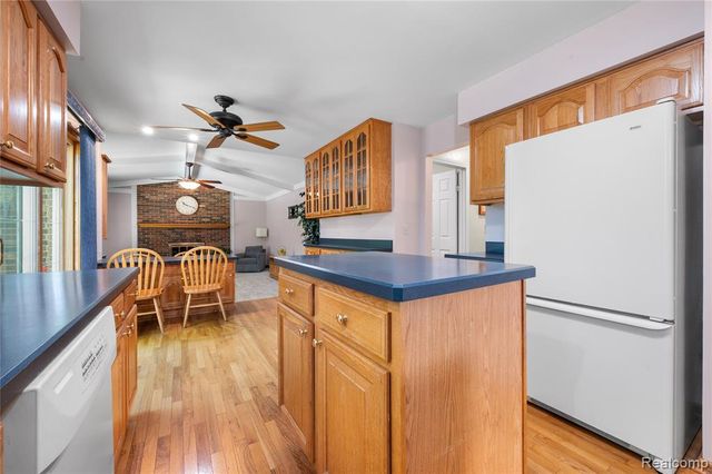34230 Fonville Court, Livonia, MI 48152