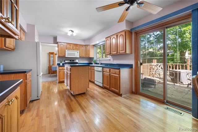 34230 Fonville Court, Livonia, MI 48152