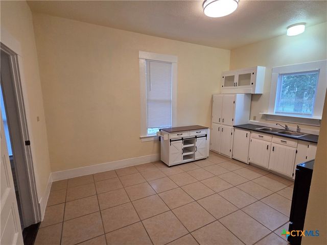 1214 S 11th Street, Temple, TX 76504