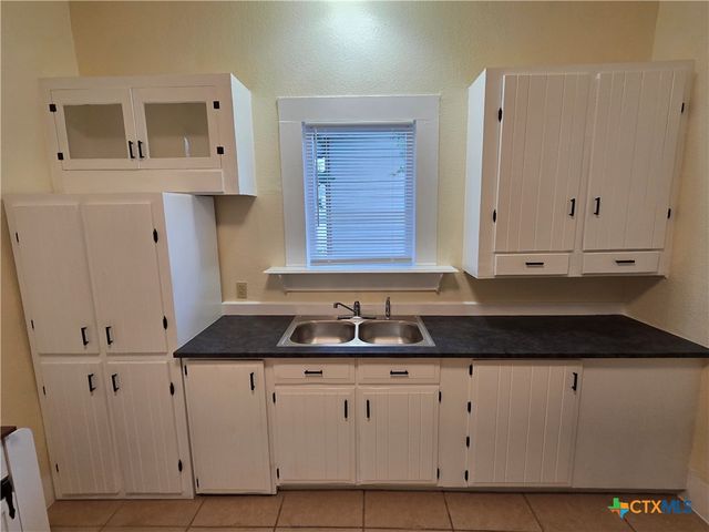 1214 S 11th Street, Temple, TX 76504