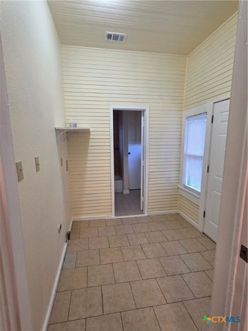 1214 S 11th Street, Temple, TX 76504