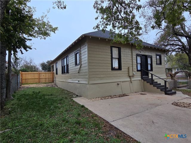 1214 S 11th Street, Temple, TX 76504