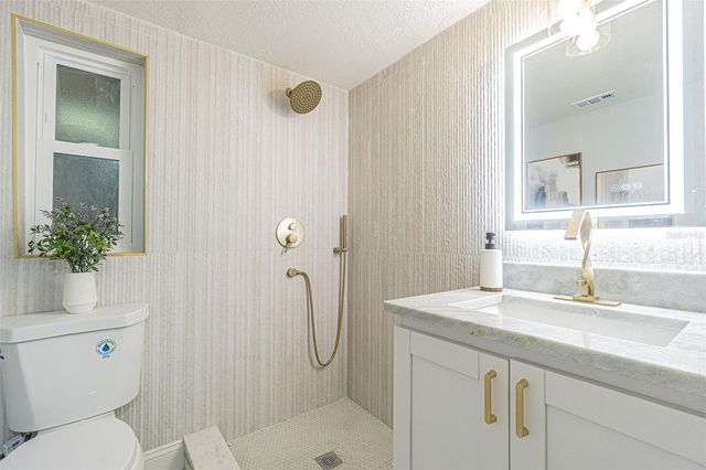 6379 CONNIEWOOD SQUARE, New Port Richey, FL 34653