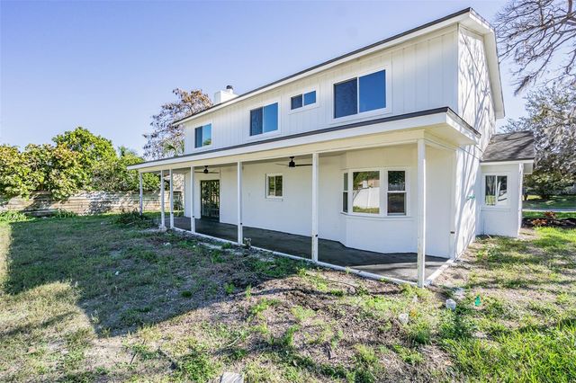 6379 CONNIEWOOD SQUARE, New Port Richey, FL 34653