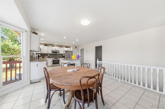 75 Morgans Way, Elsberry, MO 63343