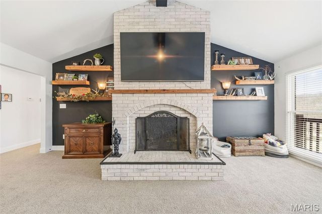 75 Morgans Way, Elsberry, MO 63343