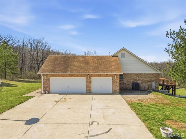 75 Morgans Way, Elsberry, MO 63343