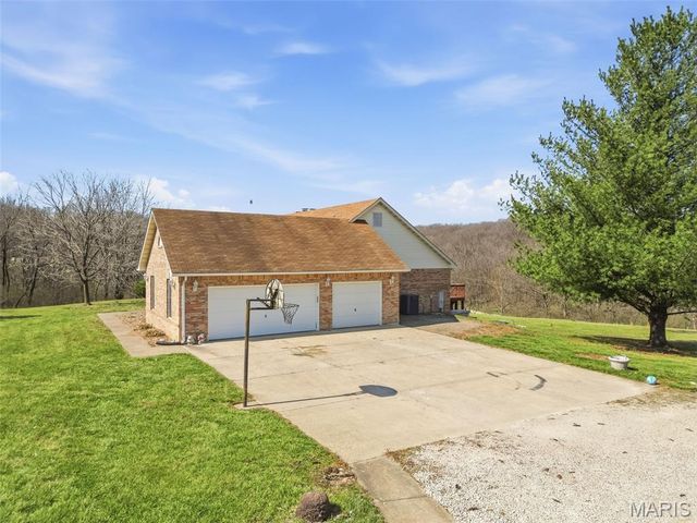 75 Morgans Way, Elsberry, MO 63343