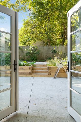 19 Gordon Street, Charleston, SC 29403