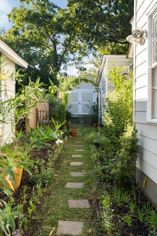 19 Gordon Street, Charleston, SC 29403