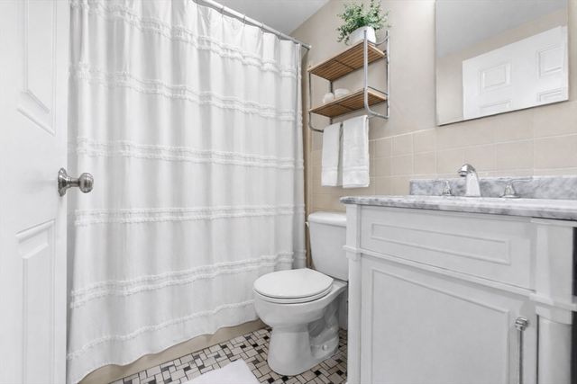 84 Myrtle St 1, Boston, MA 02114