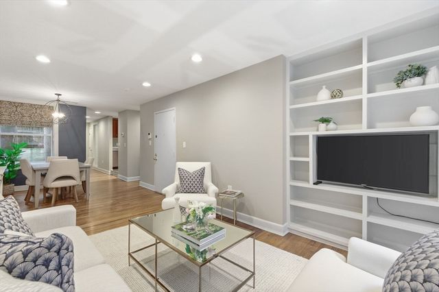 84 Myrtle St 1, Boston, MA 02114