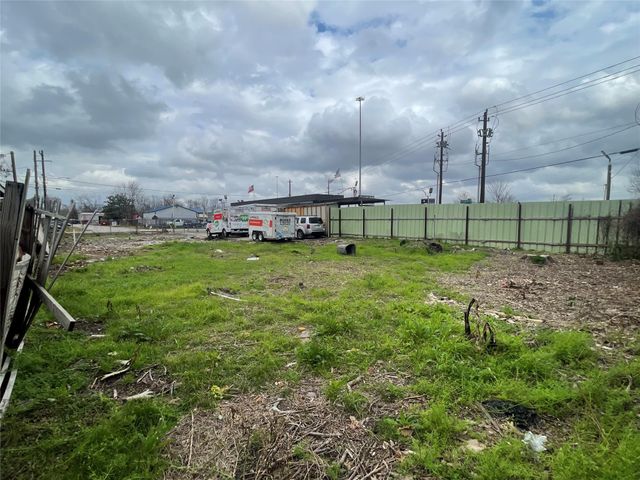 4006 Cedar Hill Lane, Houston, TX 77093