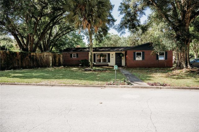 9835 NW 6TH PLACE, Gainesville, FL 32607
