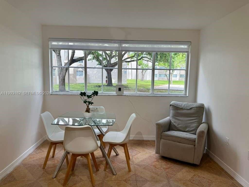 Image 4 of property listing at Address unavailable.