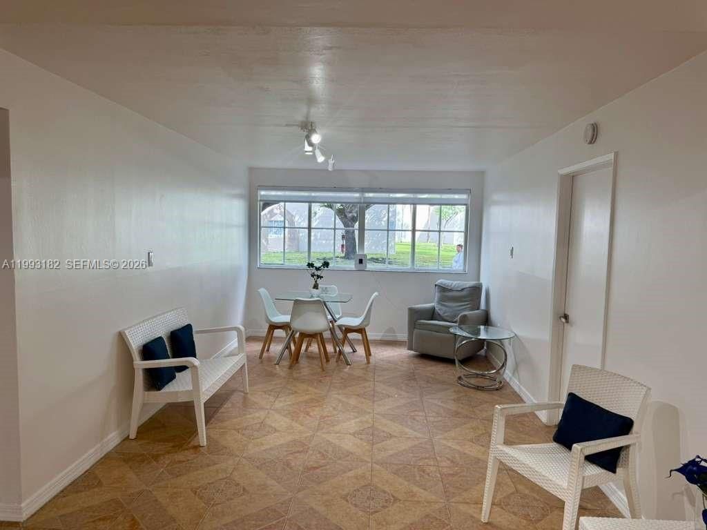 Image 5 of property listing at Address unavailable.