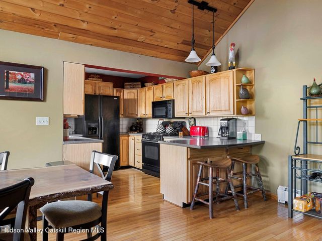 83 Lawrence Road, Jewett, NY 12444