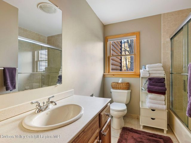 83 Lawrence Road, Jewett, NY 12444