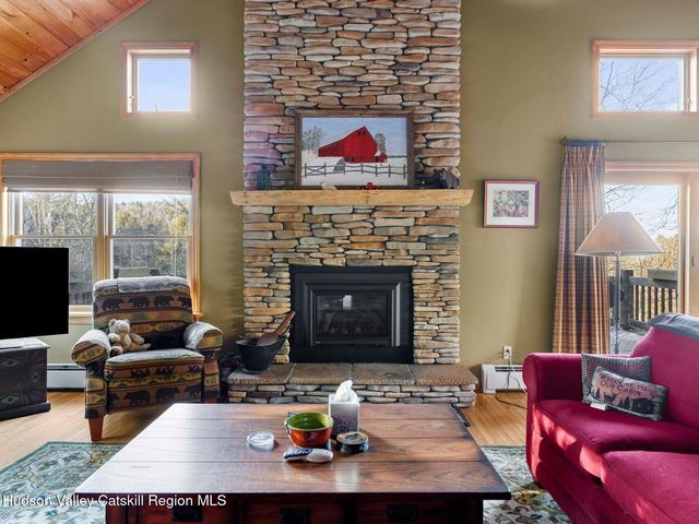 83 Lawrence Road, Jewett, NY 12444