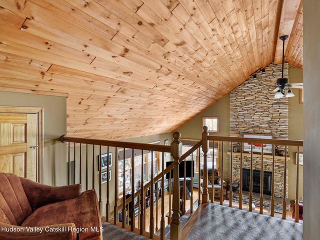 83 Lawrence Road, Jewett, NY 12444