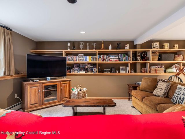 83 Lawrence Road, Jewett, NY 12444