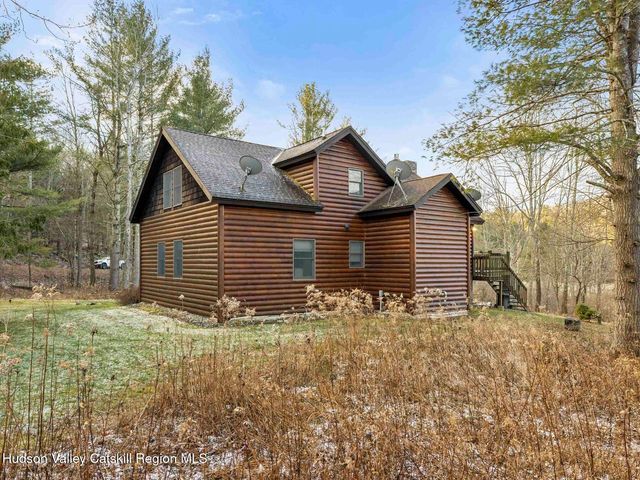 83 Lawrence Road, Jewett, NY 12444