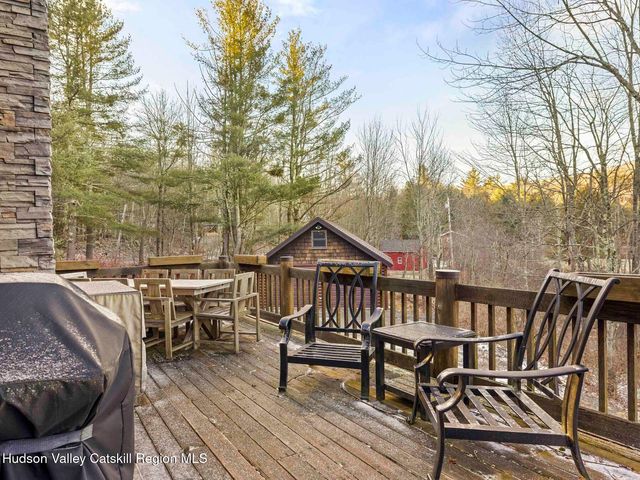 83 Lawrence Road, Jewett, NY 12444