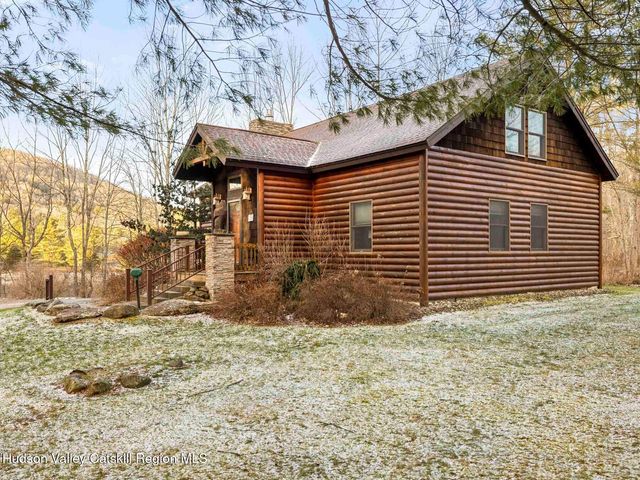 83 Lawrence Road, Jewett, NY 12444