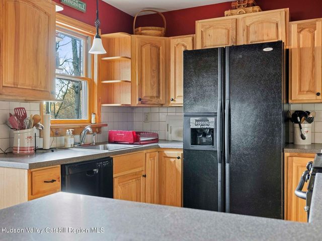 83 Lawrence Road, Jewett, NY 12444