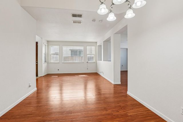 16796 English Country Trl, Lathrop, CA 95330