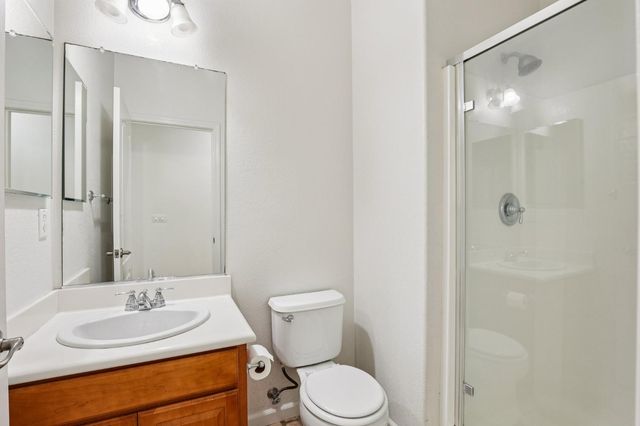 16796 English Country Trl, Lathrop, CA 95330