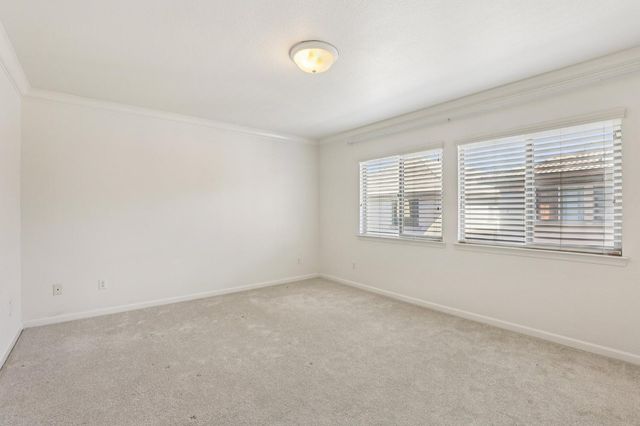 16796 English Country Trl, Lathrop, CA 95330