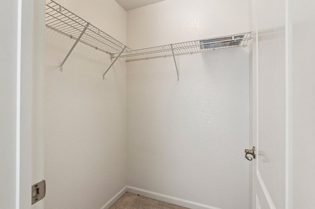 16796 English Country Trl, Lathrop, CA 95330